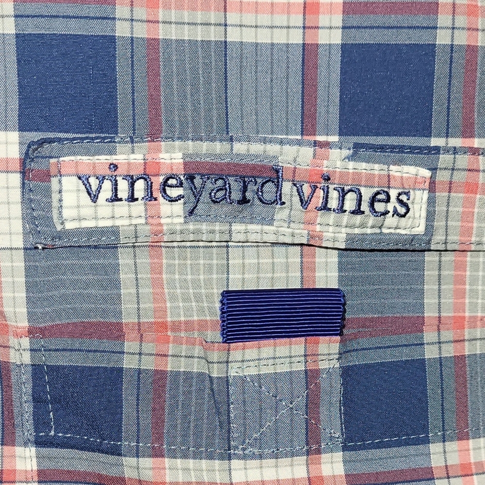 Vineyard Vines Performance Classic Fit Harbor Shirt.  Men's large.   NWT!
